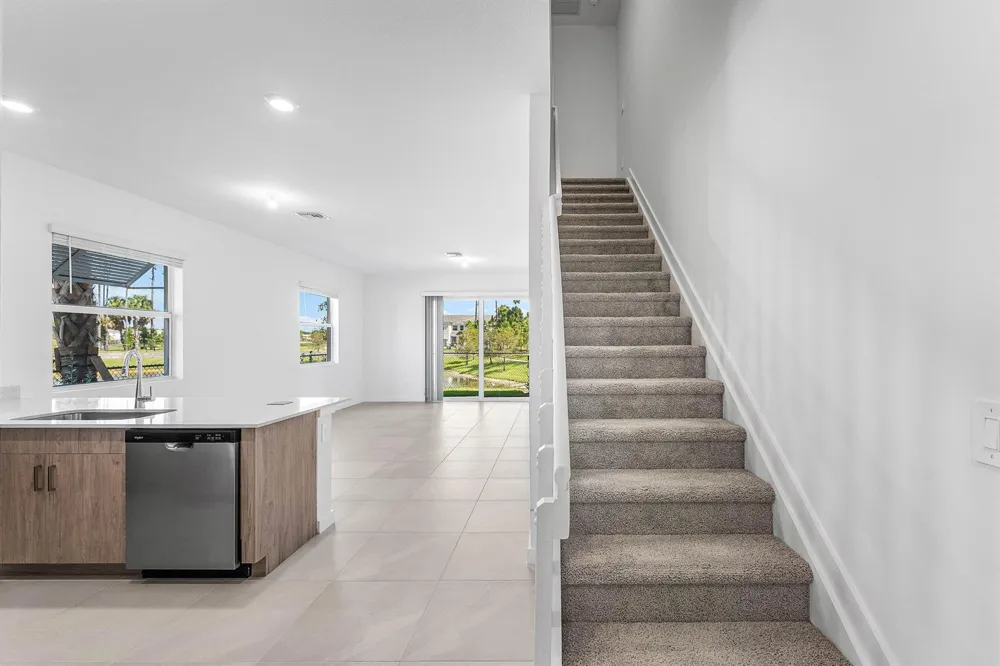 157 LAKESIDE LANDING COURT Royal Palm Beach, FL 33411