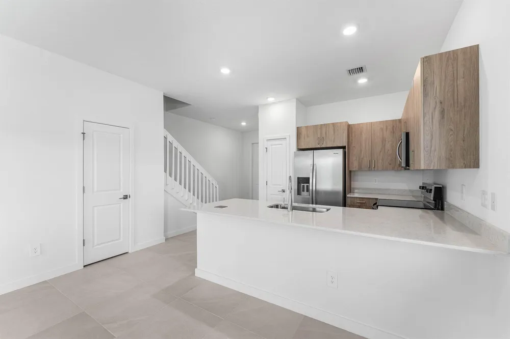 157 LAKESIDE LANDING COURT Royal Palm Beach, FL 33411