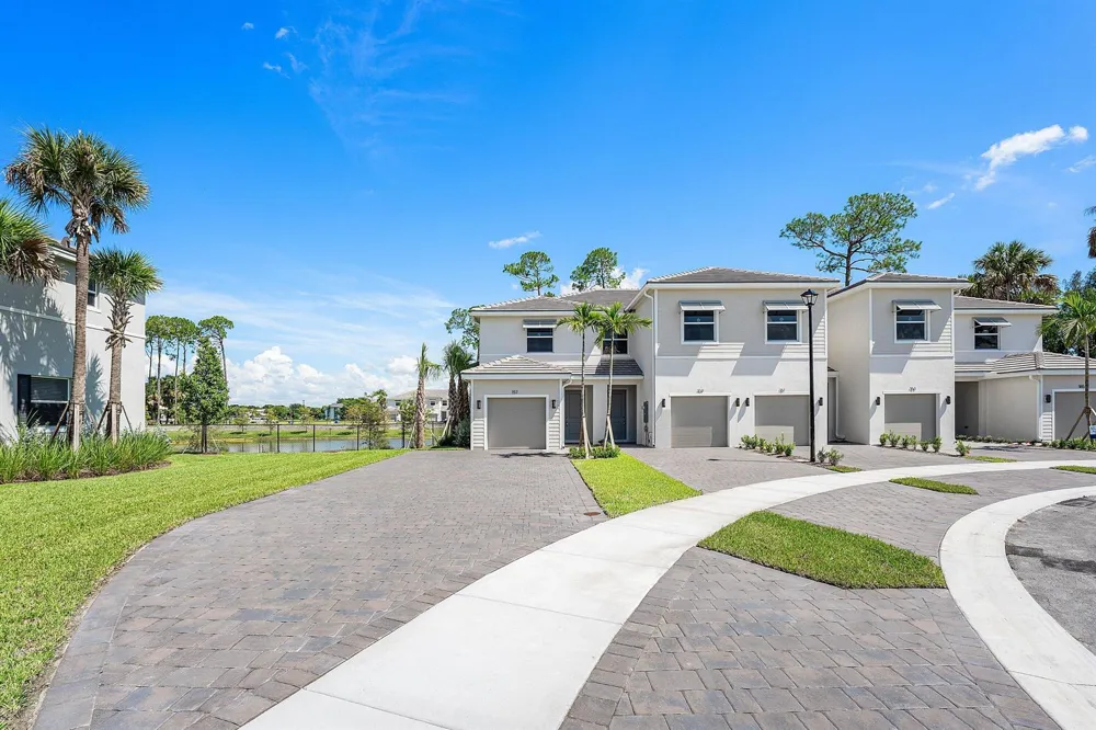 157 LAKESIDE LANDING COURT Royal Palm Beach, FL 33411