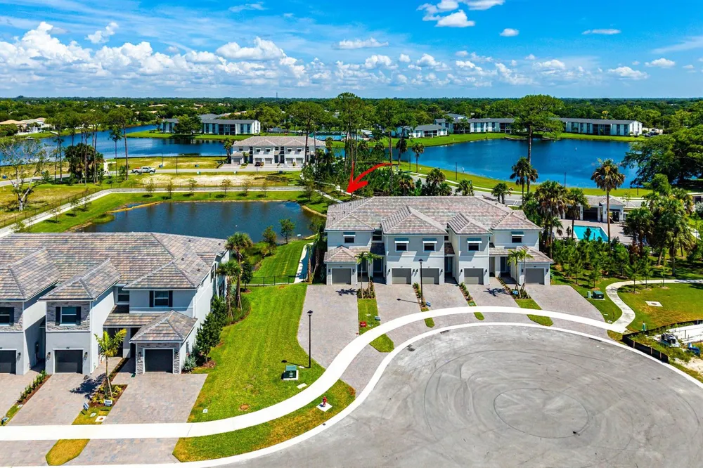 157 LAKESIDE LANDING COURT Royal Palm Beach, FL 33411