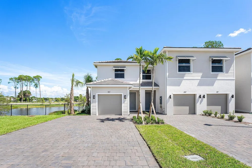 157 LAKESIDE LANDING COURT Royal Palm Beach, FL 33411