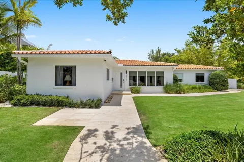 3415 Flagler Drive