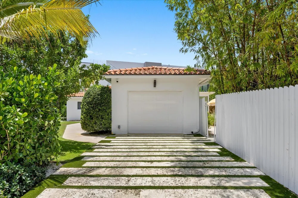 3415 Flagler Drive West Palm Beach, FL 33407