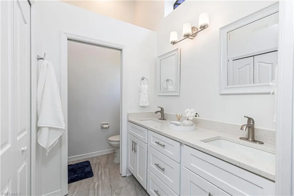 5446 Whitten Drive #19 Naples, FL 34104