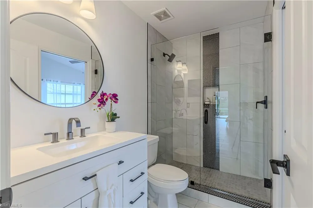 5446 Whitten Drive #19 Naples, FL 34104