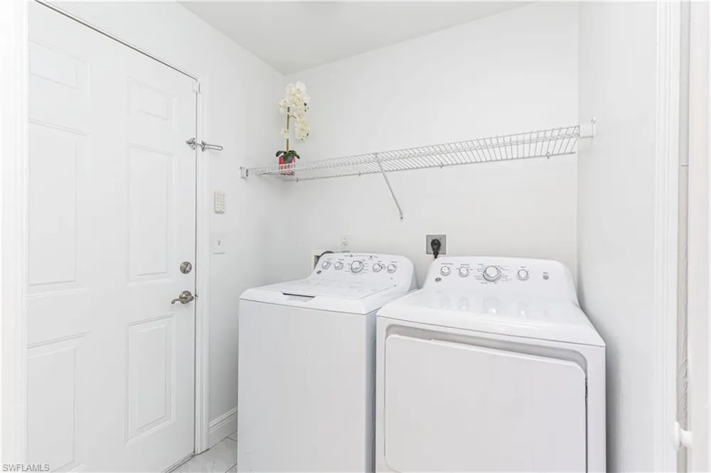 5446 Whitten Drive #19 Naples, FL 34104