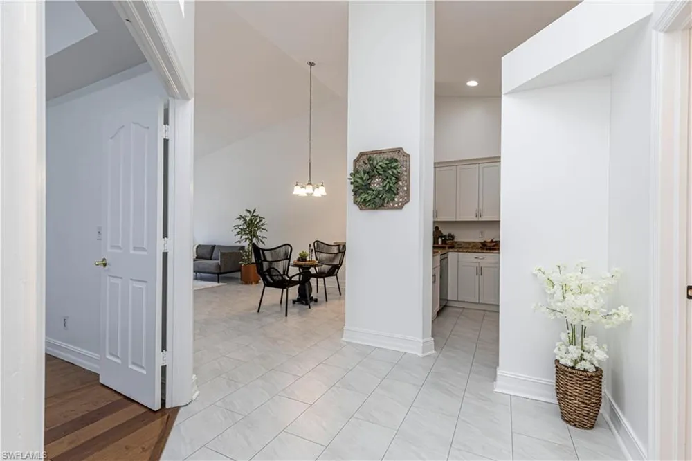 5446 Whitten Drive #19 Naples, FL 34104
