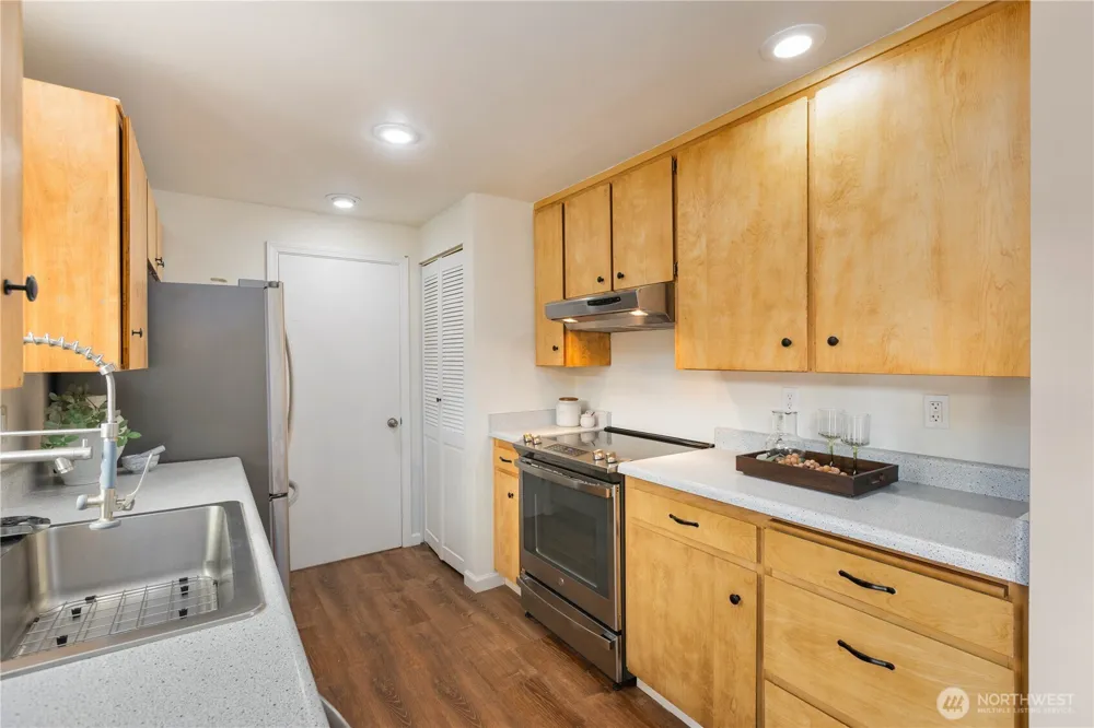 33211 26th Avenue SW Federal Way, WA 98023