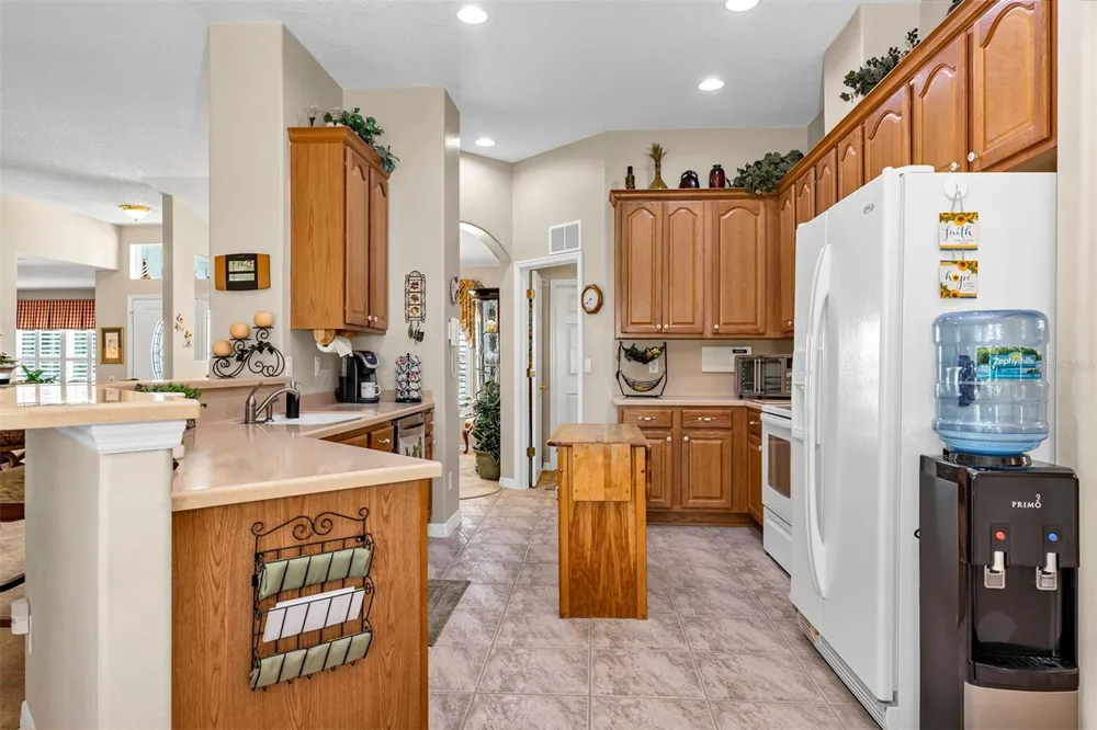 3051 KEEL COURT Tavares, FL 32778