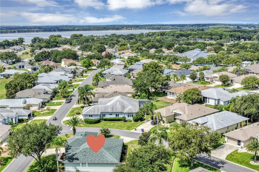 3051 KEEL COURT Tavares, FL 32778
