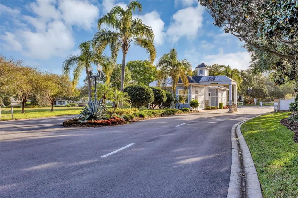 3051 KEEL COURT Tavares, FL 32778