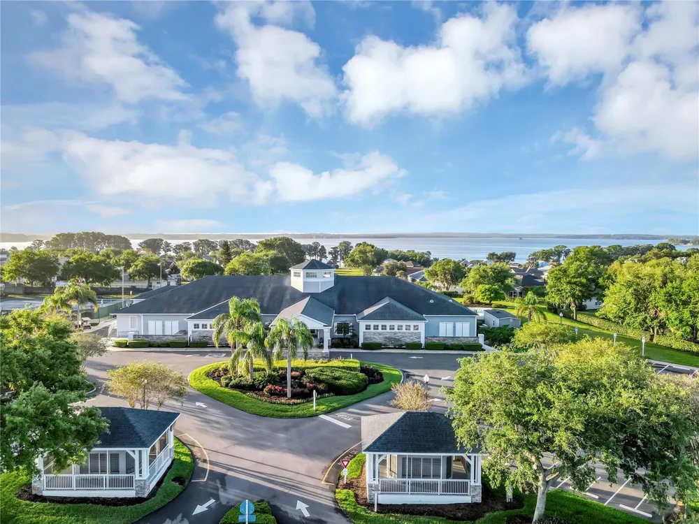 3051 KEEL COURT Tavares, FL 32778
