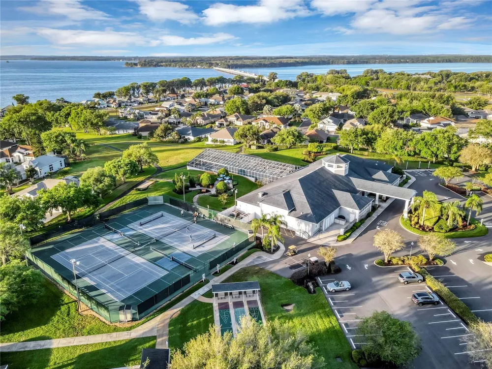 3051 KEEL COURT Tavares, FL 32778