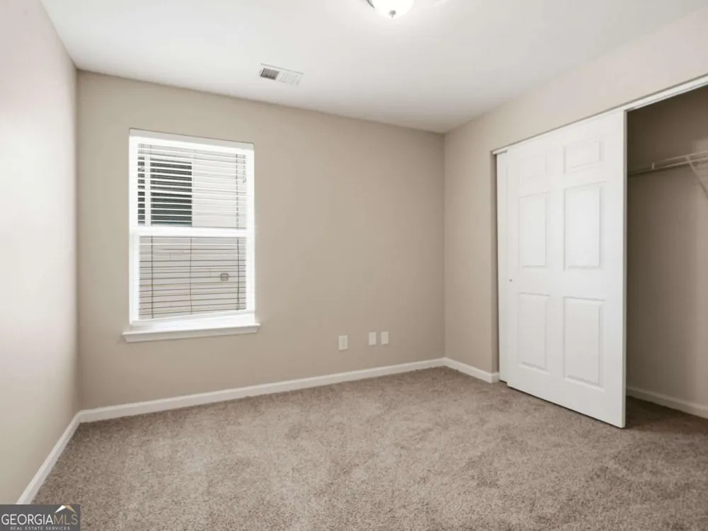 2828 Farmstead CT Grayson, GA 30017