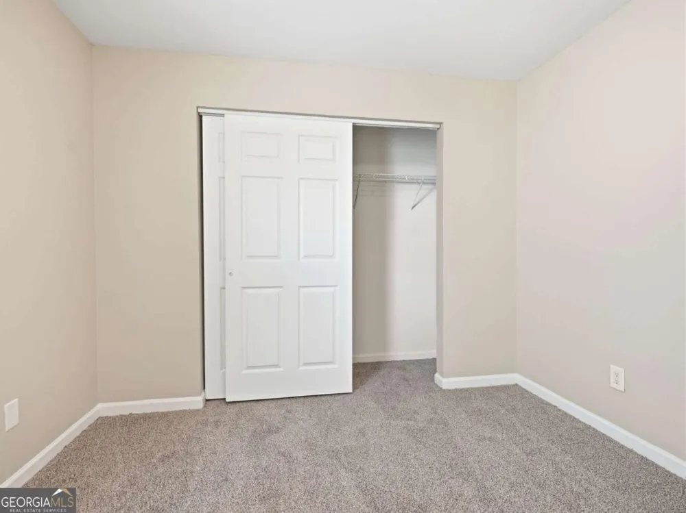 2828 Farmstead CT Grayson, GA 30017