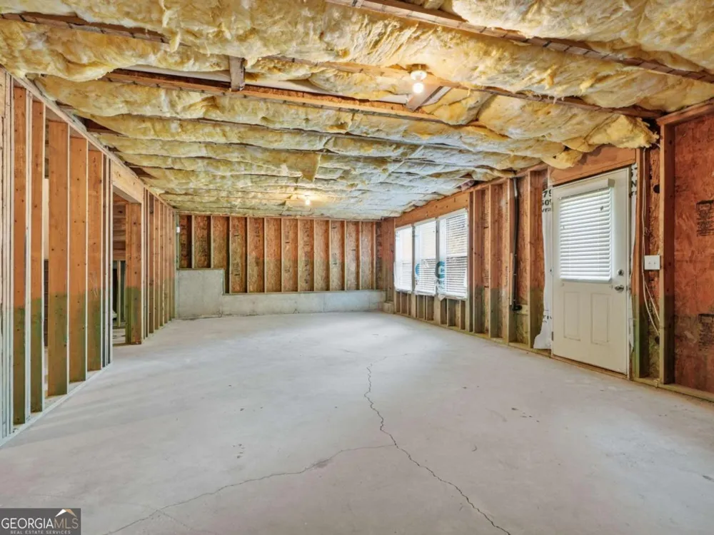2828 Farmstead CT Grayson, GA 30017
