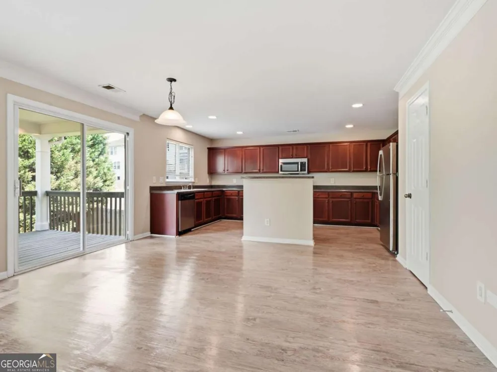 2828 Farmstead CT Grayson, GA 30017