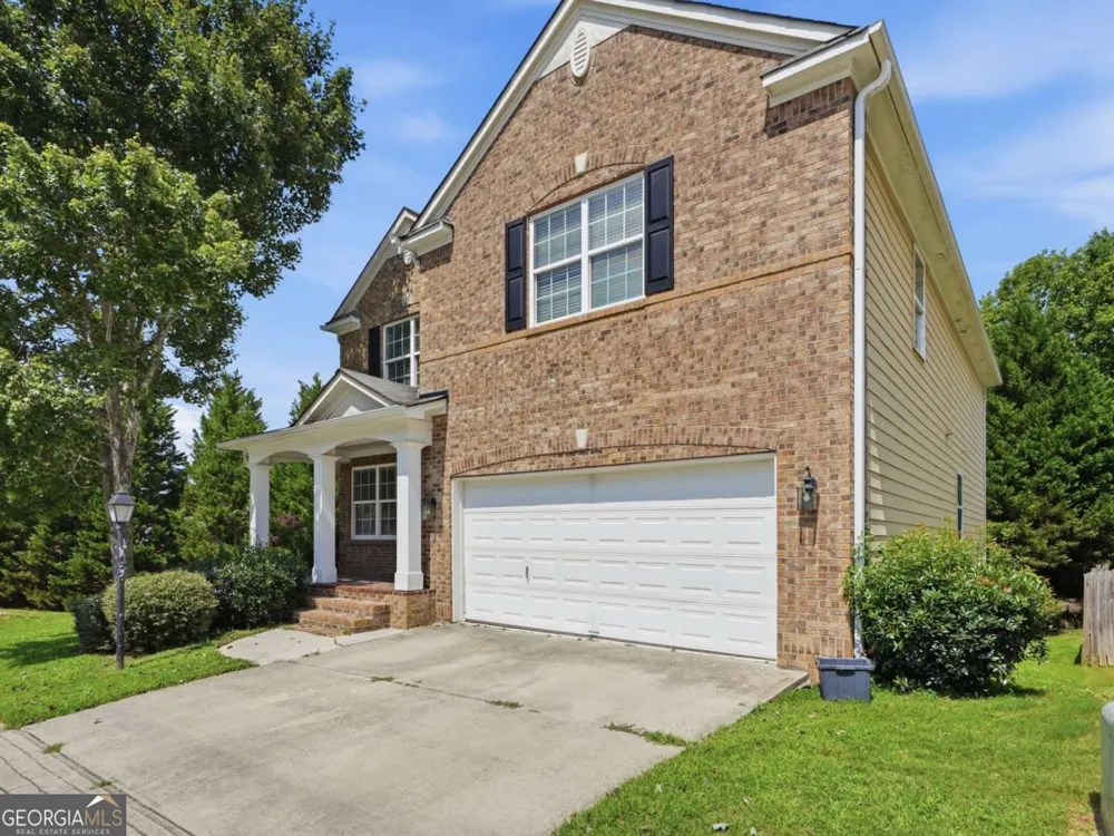 2828 Farmstead CT Grayson, GA 30017
