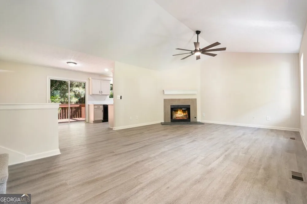 4848 Odessa W Inlt Acworth, GA 30101