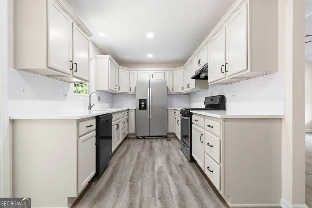4848 Odessa W Inlt Acworth, GA 30101