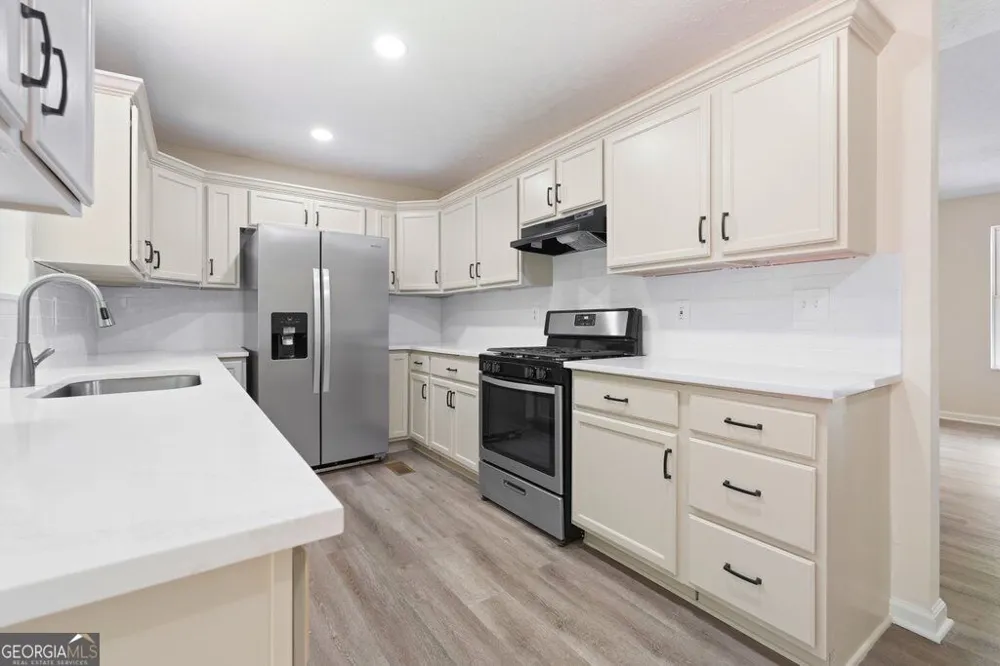 4848 Odessa W Inlt Acworth, GA 30101