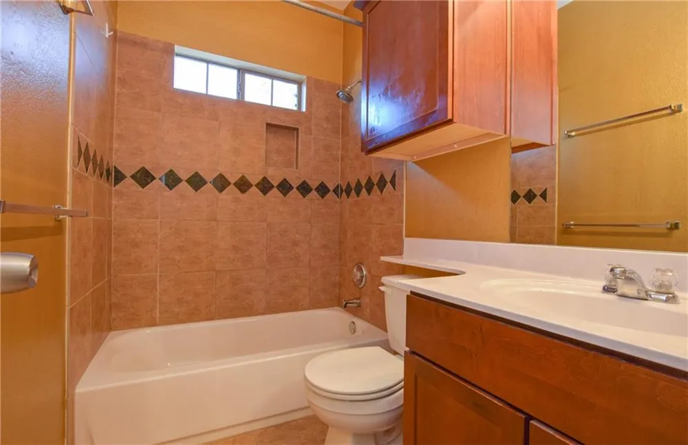 5405 Avenue H #B Austin, TX 78751