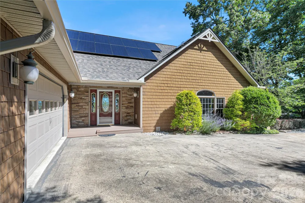 157 Kawani Lane Brevard, NC 28712