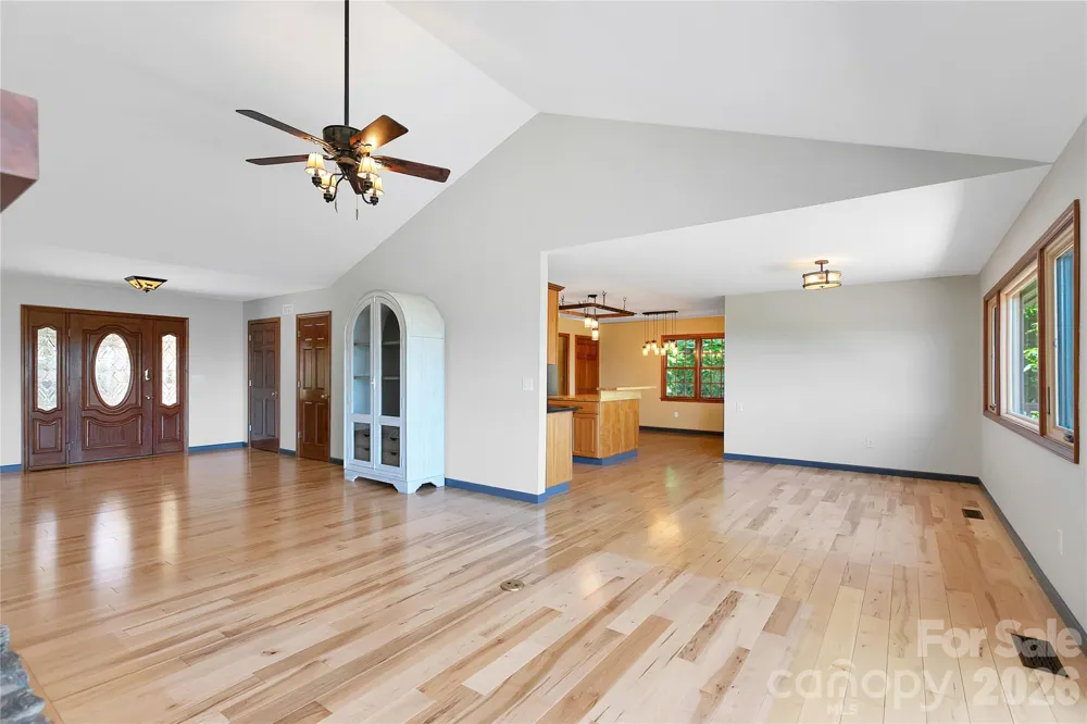 157 Kawani Lane Brevard, NC 28712
