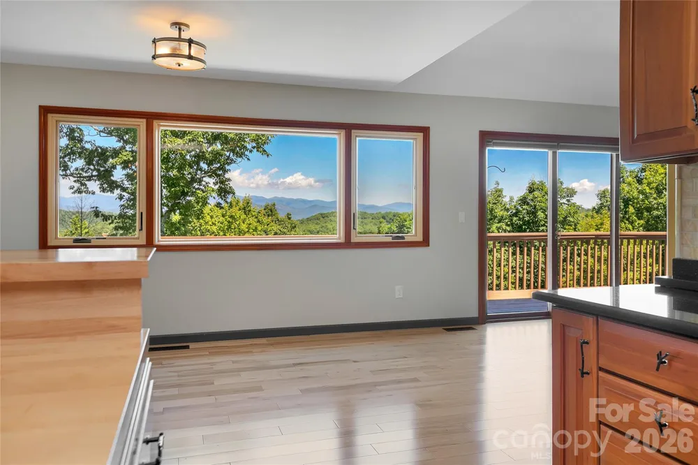 157 Kawani Lane Brevard, NC 28712