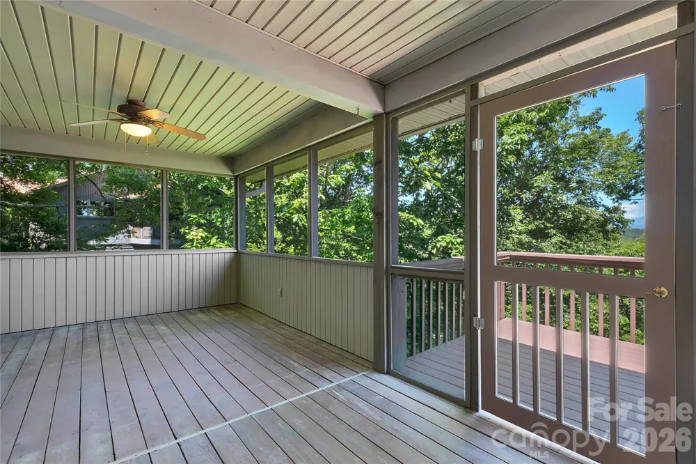 157 Kawani Lane Brevard, NC 28712