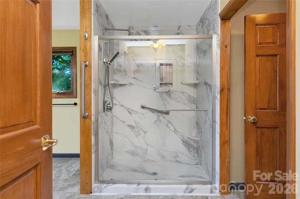 157 Kawani Lane Brevard, NC 28712