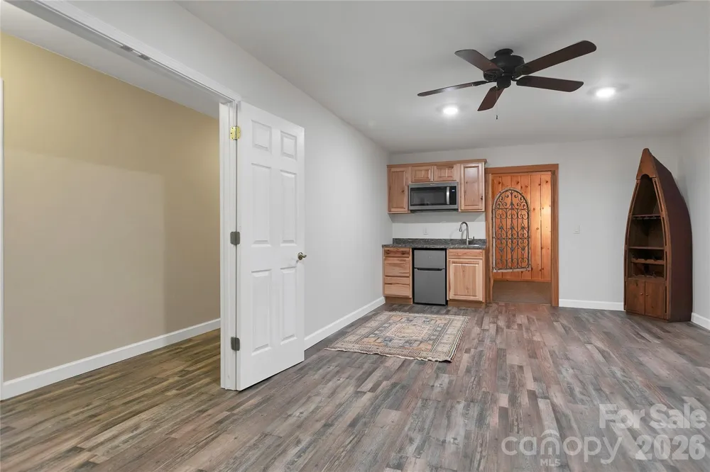 157 Kawani Lane Brevard, NC 28712