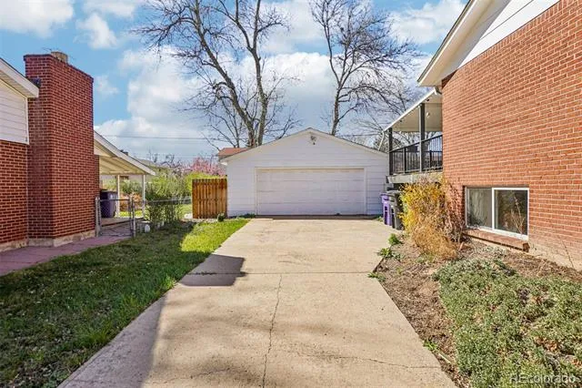 2883 S Otis Street Denver, CO 80227