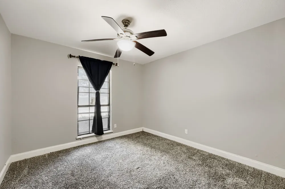 704 Fort Worth Street Mansfield, TX 76063