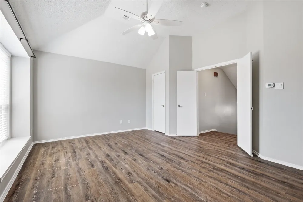 956 Sylvan Creek Drive Lewisville, TX 75067