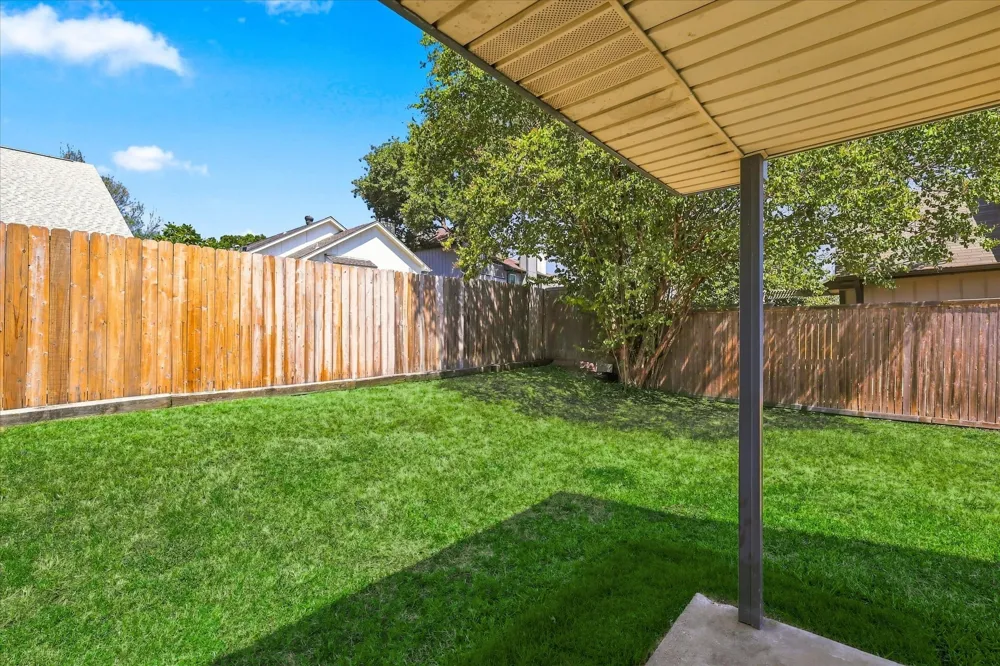 956 Sylvan Creek Drive Lewisville, TX 75067
