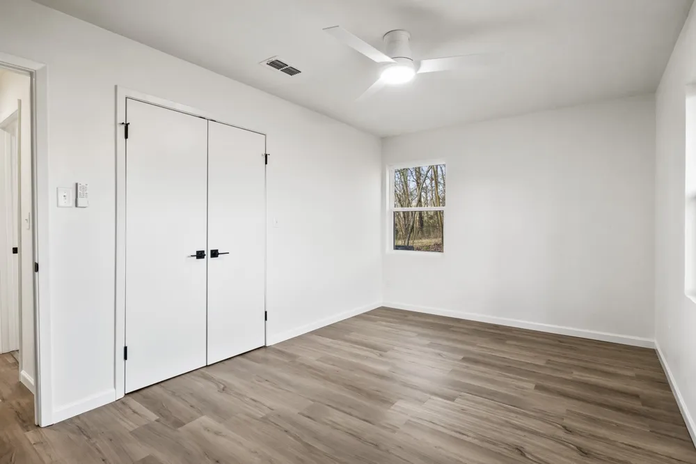 10 County Road 3357 Omaha, TX 75571