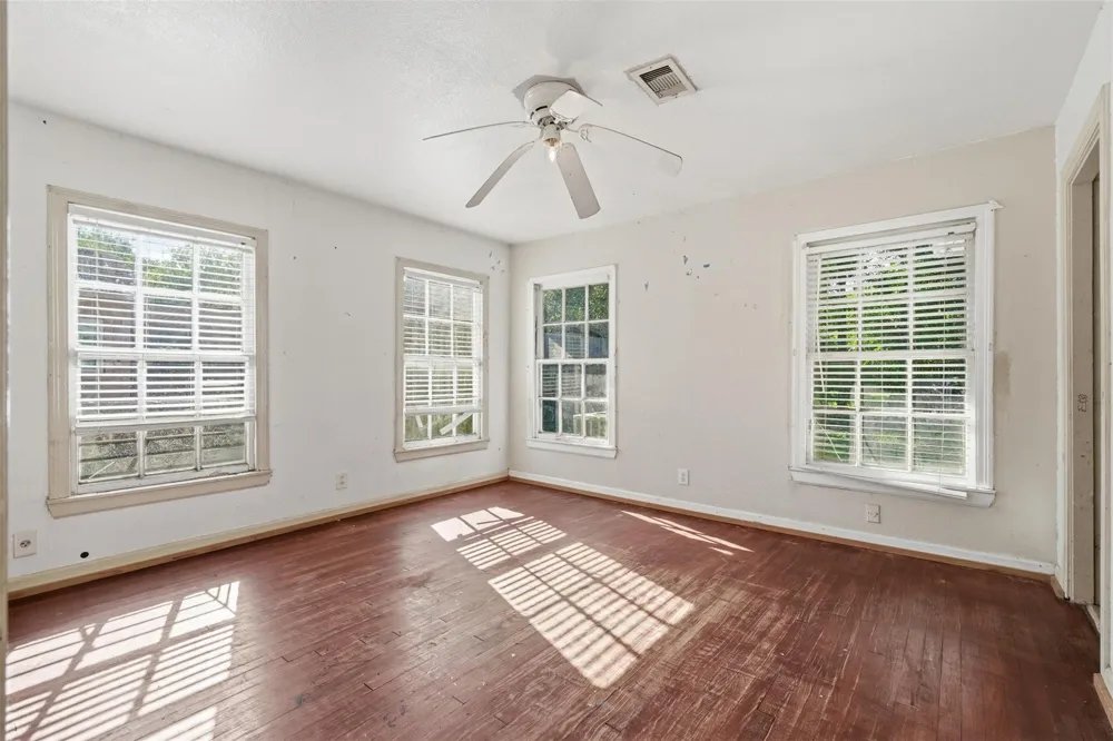 4750 Marietta Lane Houston, TX 77021