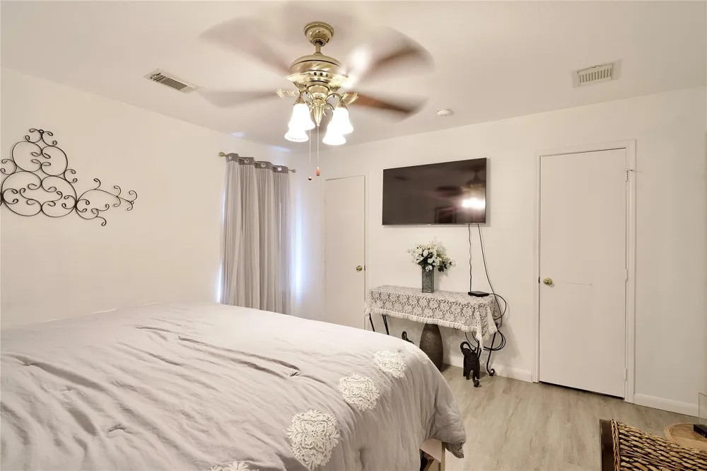 9503 Lerin Lane Sugar Land, TX 77498