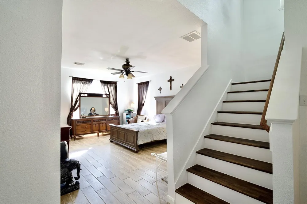 9503 Lerin Lane Sugar Land, TX 77498