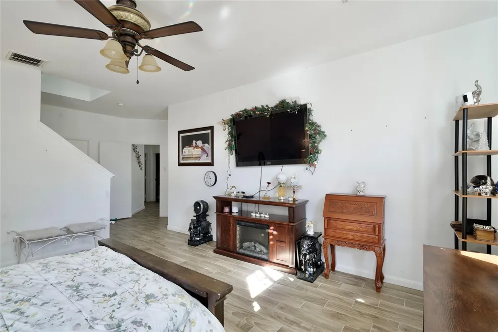9503 Lerin Lane Sugar Land, TX 77498