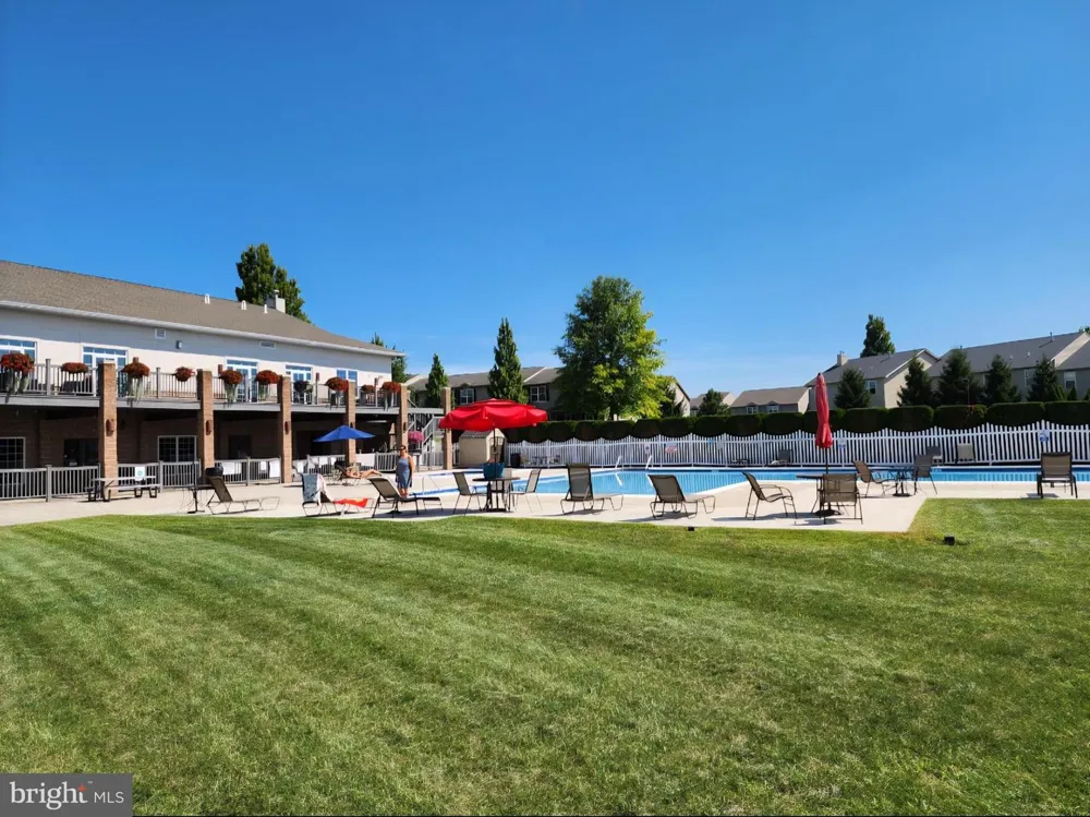 275 THRUSH DRIVE Hummelstown, PA 17036
