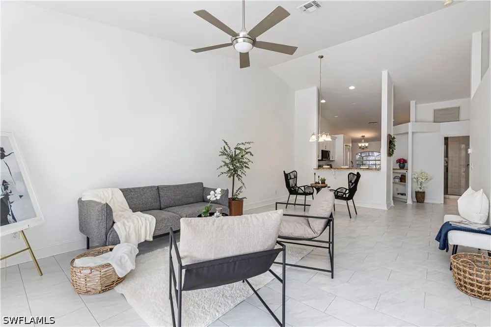 Whitten Drive #19 Naples, FL 34104