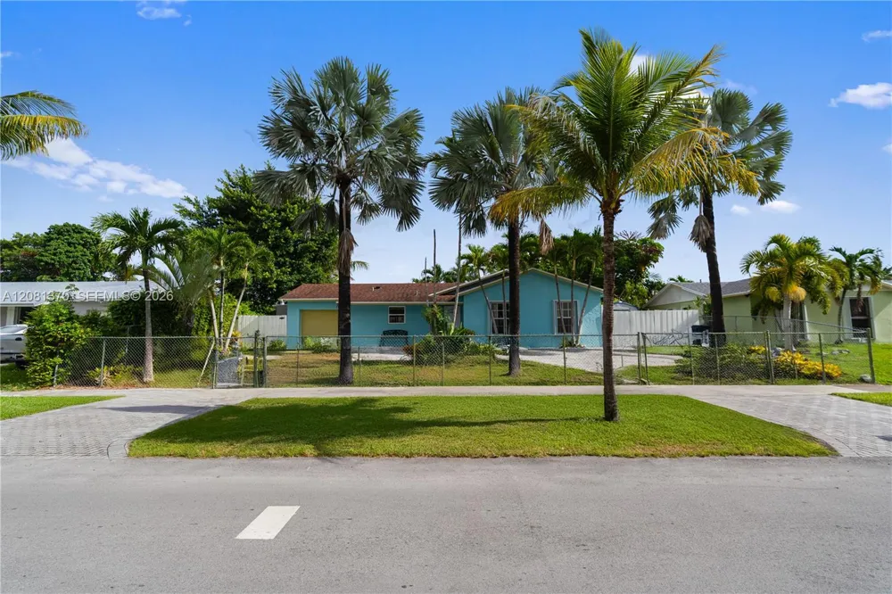 12401 SW 264th St Homestead, FL 33032