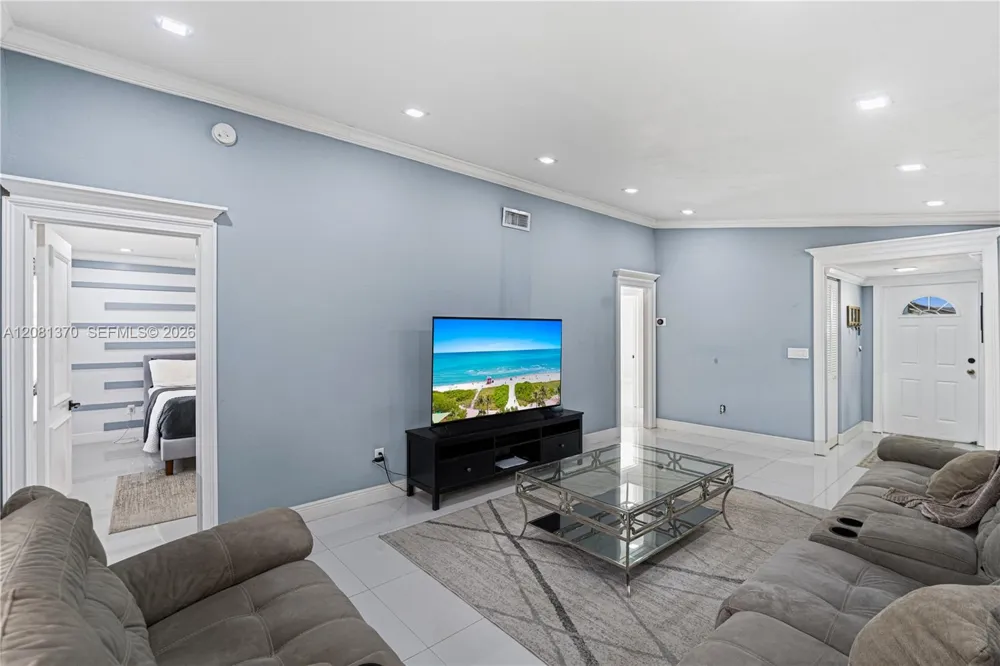 12401 SW 264th St Homestead, FL 33032