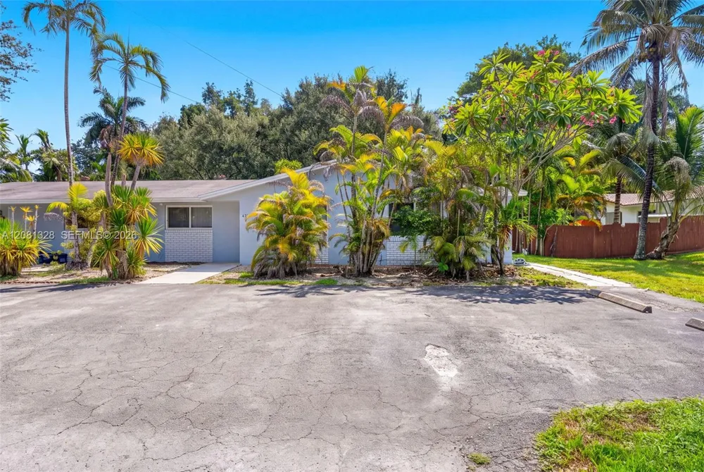 4750 SW 66th Ter #4750 Davie, FL 33314