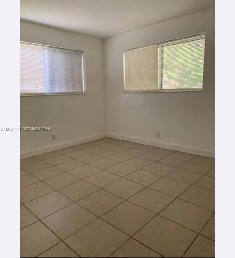 401 SW 8th St #A Hallandale Beach, FL 33009