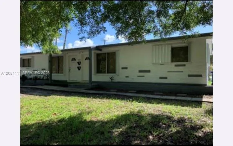 401 SW 8th St #A Hallandale Beach, FL 33009