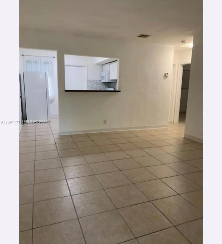 401 SW 8th St #A Hallandale Beach, FL 33009