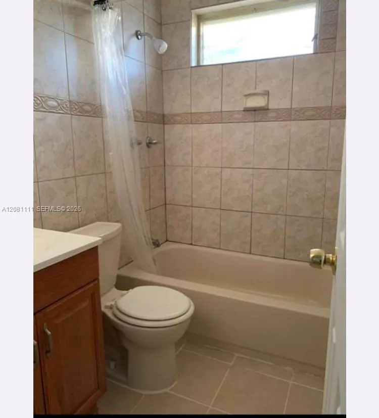 401 SW 8th St #A Hallandale Beach, FL 33009